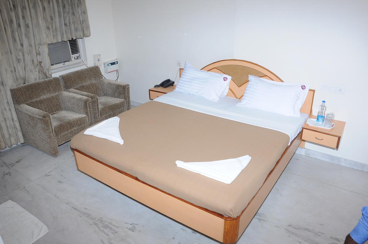 Hotel Annamalai Tiruchirappalli Екстер'єр фото